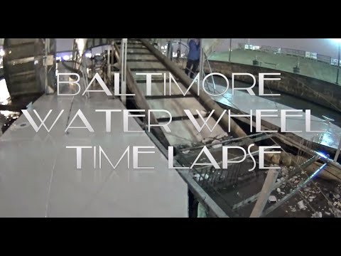 Schwimmender Müllschlucker befreien Baltimores Gewässer von Müll